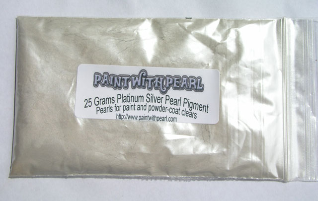 Large photo of green shimmer pearl powder in 25 gram bag